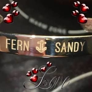 Meet your Posher, Sandy